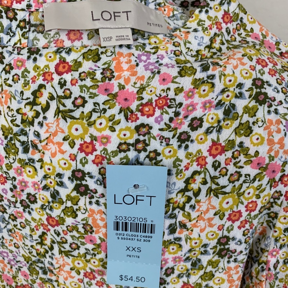 LOFT Floral Ruffle Sleeve Top - Picture 3 of 4